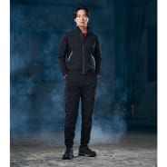 ブラック