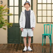 ブラック