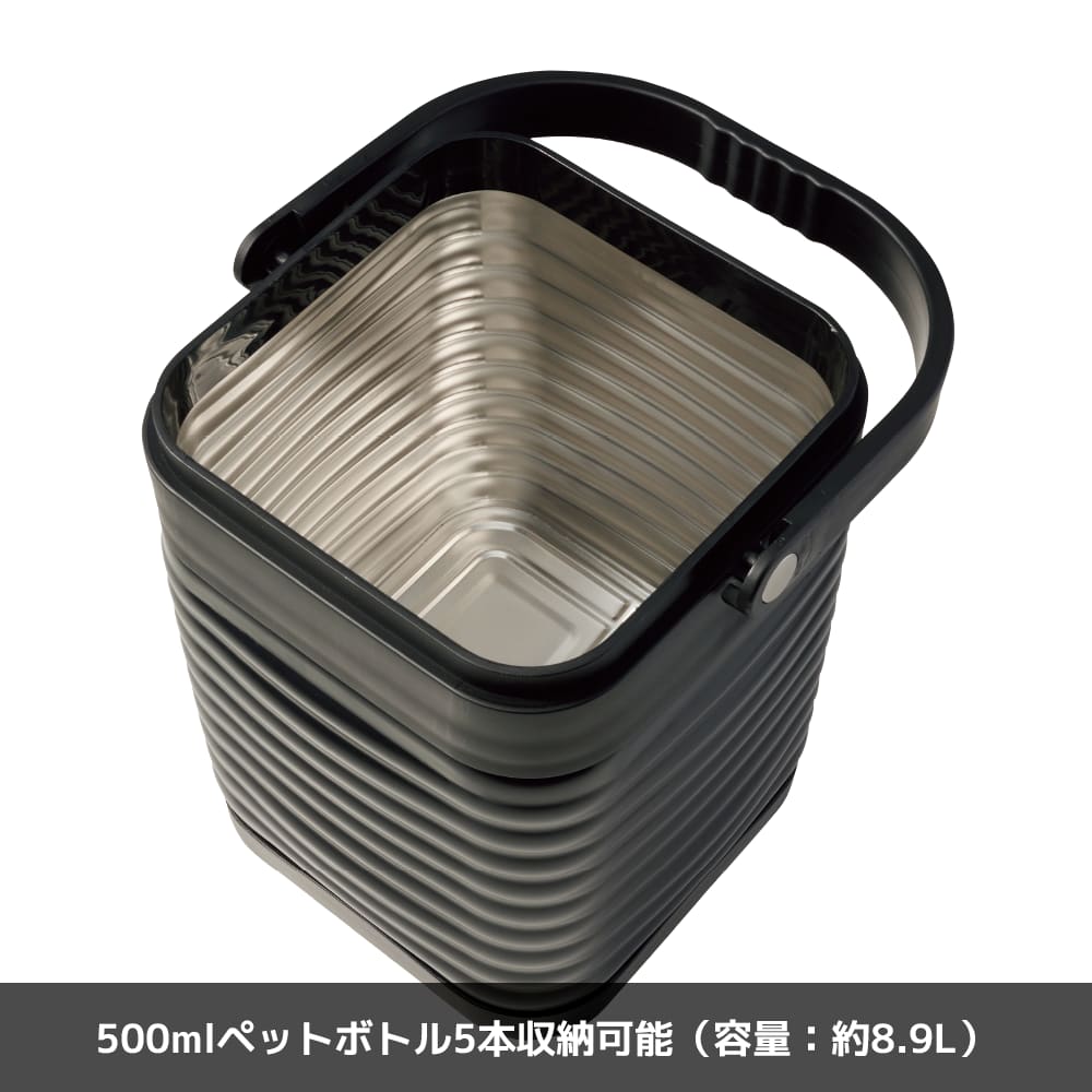 ブラック