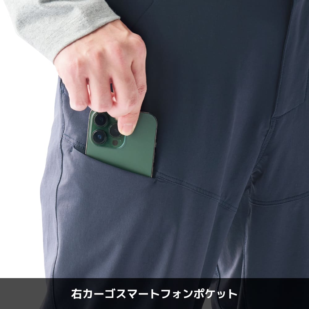 ブラック