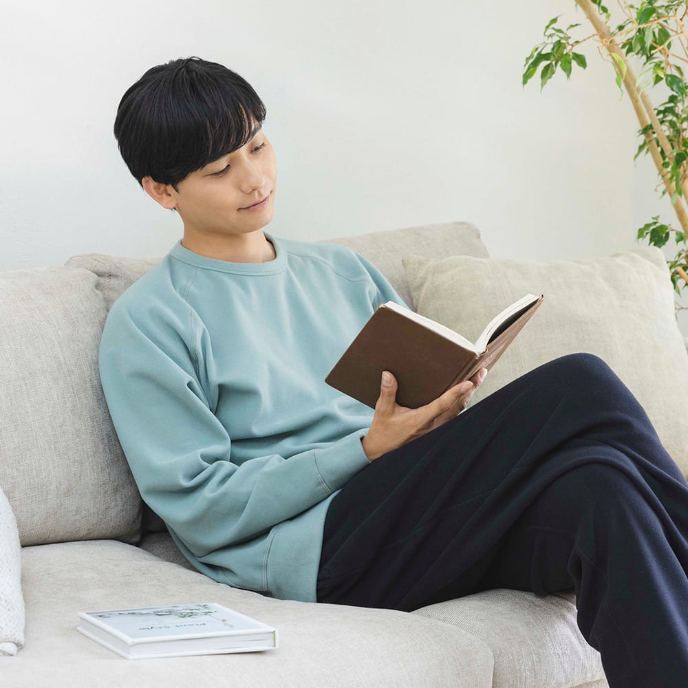 ブラック