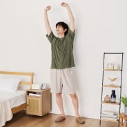 ブラック